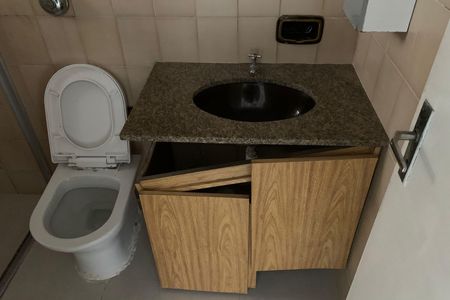 Apartamento para alugar com 65m², 2 quartos e 1 vaga Apartamento para alugar com 65m², 2 quartos e 1 vagaBanheiro