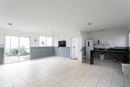Apartamento para alugar com 42m², 2 quartos e sem vagaÁrea comum - Salão de Festas 