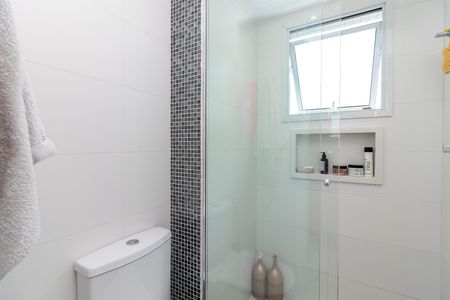 Apartamento à venda com 100m², 3 quartos e 3 vagas Apartamento à venda com 100m², 3 quartos e 3 vagasBanheiro das Suítes 2 e 3