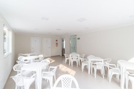 Apartamento à venda com 100m², 3 quartos e 3 vagas Apartamento à venda com 100m², 3 quartos e 3 vagasÁrea comum - Salão de festas
