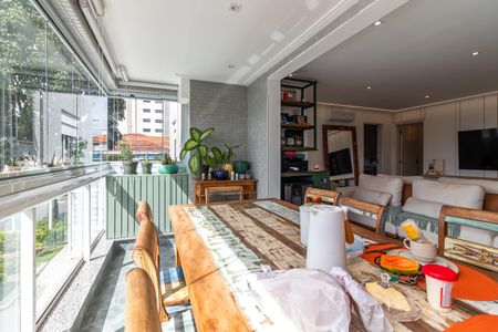 Apartamento à venda com 100m², 3 quartos e 3 vagas Apartamento à venda com 100m², 3 quartos e 3 vagasVaranda Gourmet