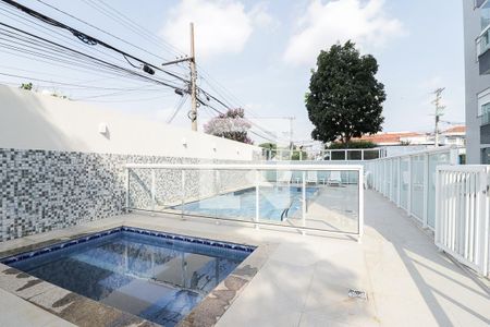 Apartamento à venda com 100m², 3 quartos e 3 vagas Apartamento à venda com 100m², 3 quartos e 3 vagasÁrea comum - Piscina