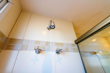 Apartamento à venda com 133m², 3 quartos e 2 vagas Apartamento à venda com 133m², 3 quartos e 2 vagasBanheiro do quarto 2