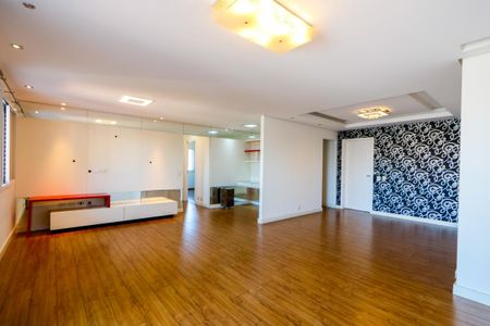 Apartamento à venda com 133m², 3 quartos e 2 vagas Apartamento à venda com 133m², 3 quartos e 2 vagasSala