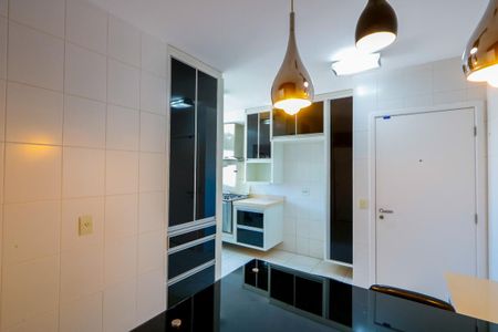 Apartamento à venda com 133m², 3 quartos e 2 vagas Apartamento à venda com 133m², 3 quartos e 2 vagasCopa/Cozinha