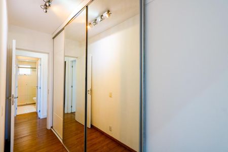 Apartamento à venda com 133m², 3 quartos e 2 vagas Apartamento à venda com 133m², 3 quartos e 2 vagasQuarto 1 - Suíte