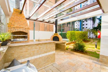 Apartamento à venda com 133m², 3 quartos e 2 vagas Apartamento à venda com 133m², 3 quartos e 2 vagasÁrea comum - Churrasqueira