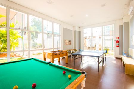 Apartamento à venda com 133m², 3 quartos e 2 vagas Apartamento à venda com 133m², 3 quartos e 2 vagasÁrea comum - Espaço de jogos
