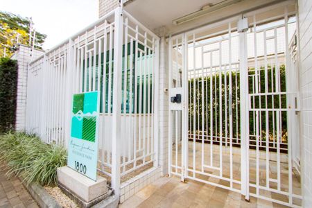Apartamento à venda com 133m², 3 quartos e 2 vagas Apartamento à venda com 133m², 3 quartos e 2 vagasFachada