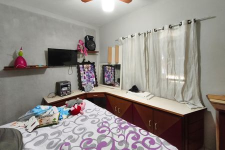 Casa à venda com 250m², 3 quartos e 4 vagas Casa à venda com 250m², 3 quartos e 4 vagasQuarto 2