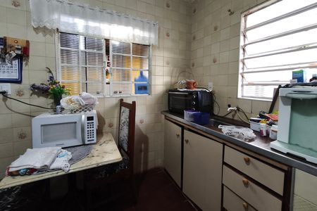Casa à venda com 250m², 3 quartos e 4 vagas Casa à venda com 250m², 3 quartos e 4 vagasCozinha