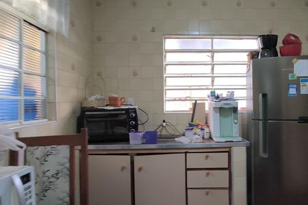 Casa à venda com 250m², 3 quartos e 4 vagas Casa à venda com 250m², 3 quartos e 4 vagasCozinha