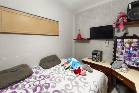 Casa à venda com 250m², 3 quartos e 4 vagas Casa à venda com 250m², 3 quartos e 4 vagasQuarto 2