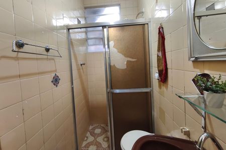 Casa à venda com 250m², 3 quartos e 4 vagas Casa à venda com 250m², 3 quartos e 4 vagasBanheiro Social