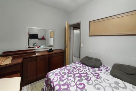 Casa à venda com 250m², 3 quartos e 4 vagas Casa à venda com 250m², 3 quartos e 4 vagasQuarto 2