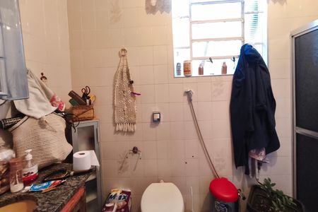 Casa à venda com 250m², 3 quartos e 4 vagas Casa à venda com 250m², 3 quartos e 4 vagasBanheiro Suíte