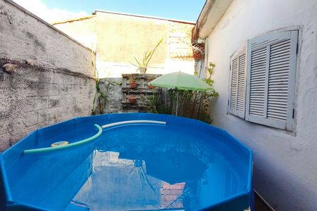 Casa à venda com 250m², 3 quartos e 4 vagas Casa à venda com 250m², 3 quartos e 4 vagasQuintal