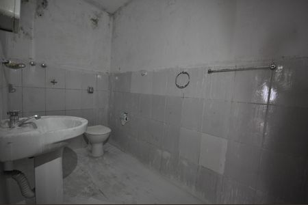 Casa à venda com 66m², 2 quartos e 2 vagasBanheiro
