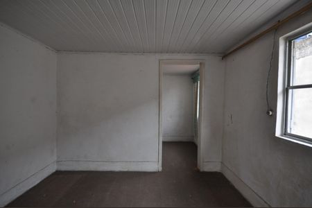 Casa à venda com 66m², 2 quartos e 2 vagasSala de TV