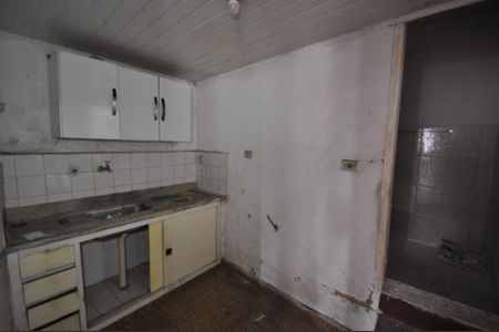 Casa à venda com 66m², 2 quartos e 2 vagasCozinha