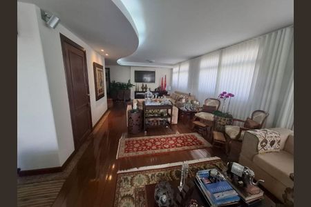 Apartamento à venda com 230m², 4 quartos e 3 vagas