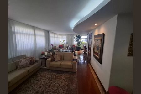 Apartamento à venda com 230m², 4 quartos e 3 vagas