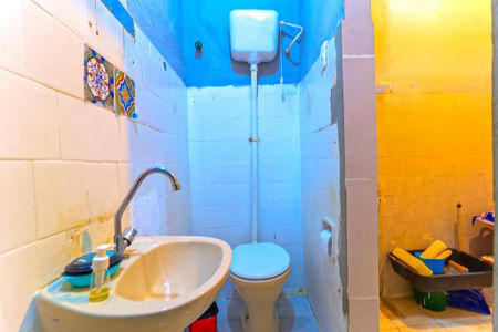 Casa para alugar com 47m², 1 quarto e sem vaga Casa para alugar com 47m², 1 quarto e sem vagaBanheiro