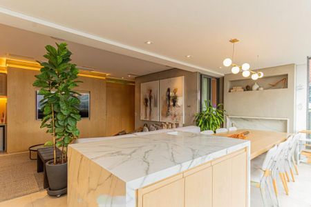 Apartamento à venda com 131m², 3 quartos e 3 vagas