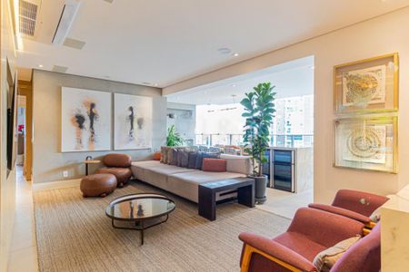 Apartamento à venda com 131m², 3 quartos e 3 vagas