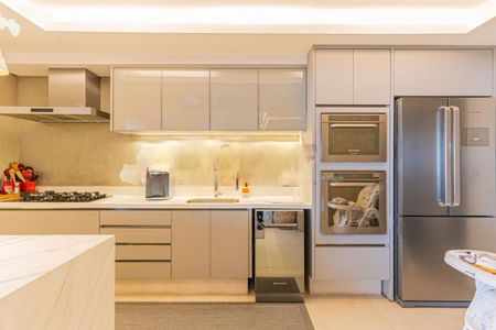 Apartamento à venda com 131m², 3 quartos e 3 vagas