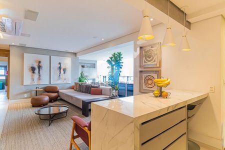 Apartamento à venda com 131m², 3 quartos e 3 vagas