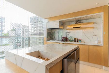 Apartamento à venda com 131m², 3 quartos e 3 vagas