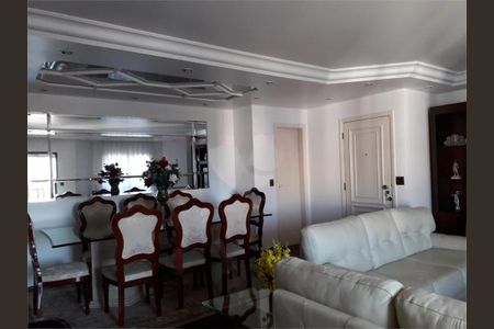 Apartamento à venda com 138m², 3 quartos e 3 vagas