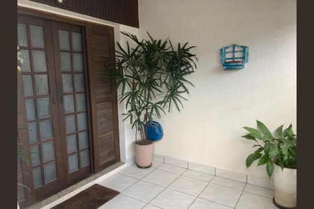 Área externa de casa à venda com 4 quartos, 195m² em Cidade Vargas, São Paulo