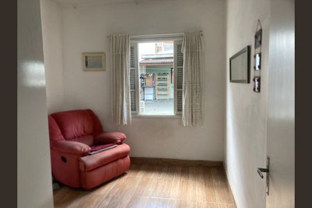 Quarto de casa à venda com 4 quartos, 195m² em Cidade Vargas, São Paulo