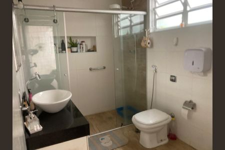 Banheiro de casa à venda com 4 quartos, 195m² em Cidade Vargas, São Paulo