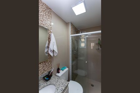 Apartamento à venda com 68m², 2 quartos e 1 vaga Apartamento à venda com 68m², 2 quartos e 1 vagaBanheiro Social