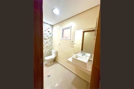 Casa à venda com 3 quartos, 180m² em Vila Camilópolis, Santo André