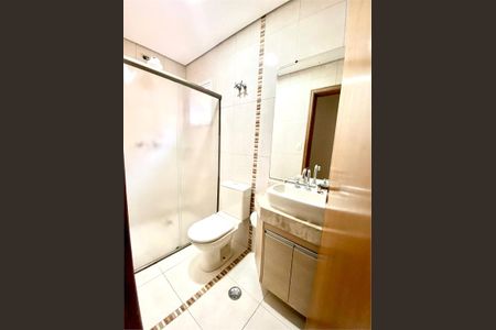 Casa à venda com 3 quartos, 180m² em Vila Camilópolis, Santo André