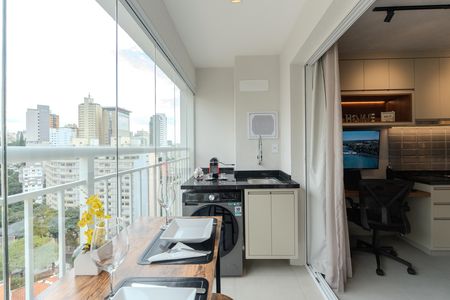 Studio para alugar com 25m², 1 quarto e sem vaga Studio para alugar com 25m², 1 quarto e sem vagaSacada