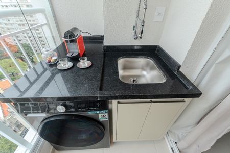 Sacada de kitnet/studio para alugar com 1 quarto, 25m² em Bela Vista, São Paulo