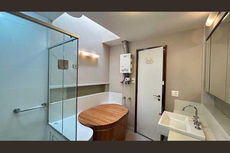 Apartamento à venda com 357m², 3 quartos e 4 vagas
