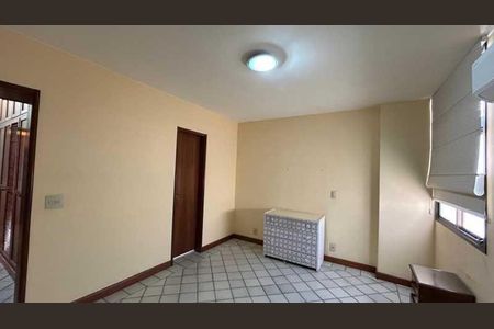 Apartamento à venda com 357m², 3 quartos e 4 vagas