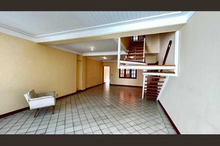 Apartamento à venda com 357m², 3 quartos e 4 vagas