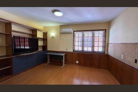 Apartamento à venda com 357m², 3 quartos e 4 vagas