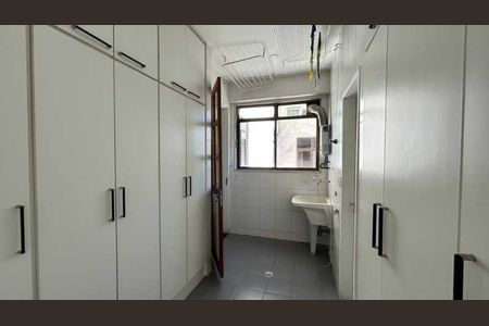 Apartamento à venda com 357m², 3 quartos e 4 vagas