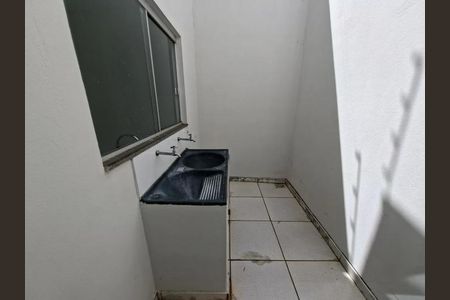 Área de serviço de casa para alugar com 2 quartos, 80m² em Pacaembu, Uberlândia