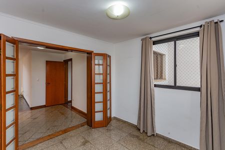 Apartamento para alugar com 220m², 4 quartos e 4 vagas Apartamento para alugar com 220m², 4 quartos e 4 vagasCopa