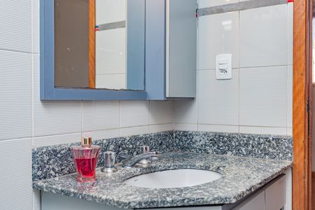 Apartamento para alugar com 220m², 4 quartos e 4 vagas Apartamento para alugar com 220m², 4 quartos e 4 vagasBanheiro Social