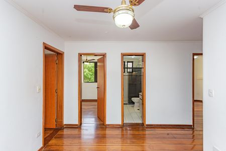 Apartamento para alugar com 220m², 4 quartos e 4 vagas Apartamento para alugar com 220m², 4 quartos e 4 vagasCorredor